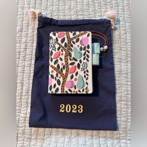 Hobonichi Techo 2023 A6 with cover.